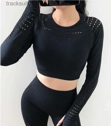 Active Sets 2020 New Womens Fitness T-shirt Sports Cutting Top Long sleeved Shoulder Elastic Yoga Cutting Top Sexy Fitness ClothingC24320
