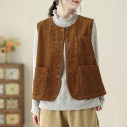 Women's Vests Women Casual Vest Jackets Arrival 2024 Spring Vintage Style O-neck Double Pockets Female Sleeveless Corduroy Coats B3296