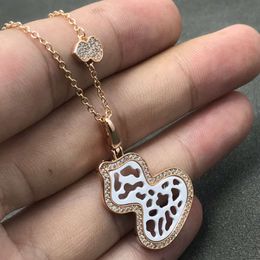 Luxury Jewelry Qeelins Necklace New Hollow White Shell Gourd Necklace Gourd Necklace 925 Silver Pendant Attracting Wealth White Shell Mother Collarbone Chain