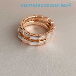 2024 Designer Luxury Brand Jewelry Band Rings Bone Ring for Women 18k Plating v Gold Narrow Wide Plate White Beimu Red Jade Marrow Malachite Snake Shaped Couple