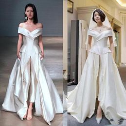 Elegant Ivory Off Shoulder Evening Dresses Women Formal Jumpsuits Detachable Overskirt Split Front Prom Dress 2023 Pants Suits Ves5565549