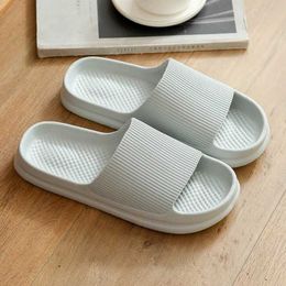 Slippers Summer Men 2023 Sandals Women EVA Soft Bottom Indoor Home Slides Light Beach Shoes Male Flip Flops Big Size 450170VB H240322