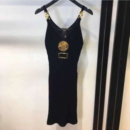 2024 Summer Casual Dress Designer Skirt Womens Sexy V-neck Sleeveless Metal Buckle Suspender Dresses Knitted Hip Wrap Dress hy668