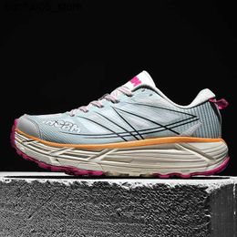 Casual Shoes New 2024 Marathon Air Cushion Mens Lightweight Casual Sports Shoes Unisex Womens Sports Shoes Q240320