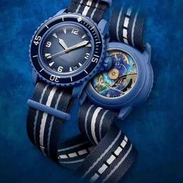 Relógio 42mm cinco oceanos versão dupla movimento mecânico e movimento de quartzo relógio avançado pino vida relógio à prova d' água presente