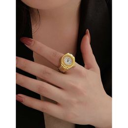 Mini Vintage Finger Ring Watch Round Creative Quartz Fashion Couple Watches Accessories