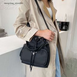 Wholesale Retail Brand Fashion Handbags Bag Women New Small Bag Oxford Cloth Womens Nylon Single Shoulder Simple Bucket