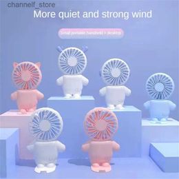 Electric Fans New Astronaut Mini USB Small Fan for Astronaut Charging Portable Handheld Desktop Fan Portable FanY240319