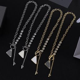 Punk Fashion Letter Triangle Charm Pendant Necklace Classic Designer Diamond Chain Necklace Women Choker Metal Necklace Jewellery Accessories