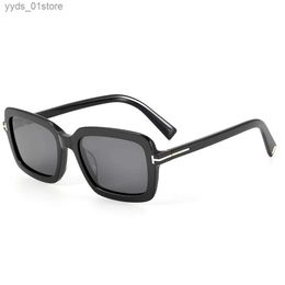Sunglasses Sunglasses for Men Fashion 2023 Luxury Designer Trend Beach Outdoor Business Square Bezel FT5767-B Vintage Girls Womens Eyewear L240320