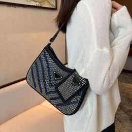 Wholesale Retail Brand Fashion Handbags Foreign Style Bright Small Bag Womens Summer New Square Single Shoulder Texture Portable