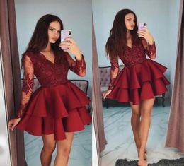 Cheap Short Mini Dark Red A Line Homecoming Dresses V Neck Lace Applique Beaded Long Sleeves Tiered Ruffles Satin Cocktail Party P2026353