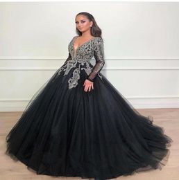 Dubai Arabic Black Ball Gown Prom Dresses V Neck Long Sleeves Sequined Beads Lace Applique Sweet 16 Dresses Quinceanera Dresses Ve9452509