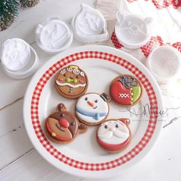 Baking Moulds Christmas Santa Claus Elk Cookie Cutter Snowman Sock Gingerbread Man Biscuit Stamp Sugar Craft Frosting Round Mould