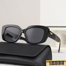 Designer Mirror Menpeople Brand Small Police Metal Designer Glasses Mens 4235 Computer Mens Sunglasses for Fashion Women Frame Women Retro Green Sexy Sunglasses