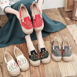 Loafers Autumn New Fashion Old Beijing Cloth Shoes Shallow Mouth Lowtop Cloth Shoes Embroidery Big Head Embroidered Shoes Women's Shoes