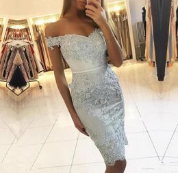 2020 New Short Women Silver Cocktail Dresses Sheath Off Shoulder Lace Appliques Beads Prom Dresses Knee Length Party Dress Homecom1764823