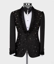 Men's Suits Luxury 2 Pieces Men Suit Black Tuxedo Appliques Peaked Lapel Beads Formal Diamonds Blazer Pants Wedding Groom For Party