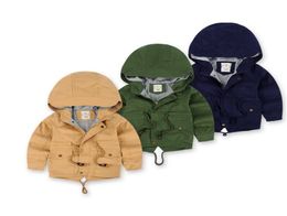 Baby Boys Hoodies Jackets Swallowtail Rope Bronze Button Zipper Pockets Striped Cashmere Thickening Padded Winter Short Windbreake4895118