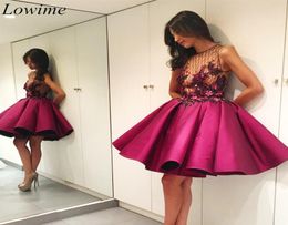 2020 Sexy Fuchsia 3d Flowers Short Cocktail Dresses See Through Lace Appliqued Homecoming Gown Mini Length Formal Party Prom Eveni1946075