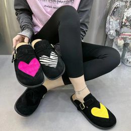 Slippers Fashion Cute Love Women Plus Size Summer Sandals Flat Mullers Designer Leather Shoes Antilip