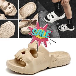 New Popular EVA Shoes Skull Feet Sandals Summer Black blue Beach Men's Shoes Breathable Slippers GAI size 40-45 high quality