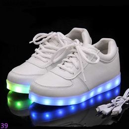 Casual Shoes Comemore 2023 Adult Unisex Womens Childrens Glow Sports Shoes Glow USB Charging Boys LED Colourful Glow Shoes Girls Footwear Q240320