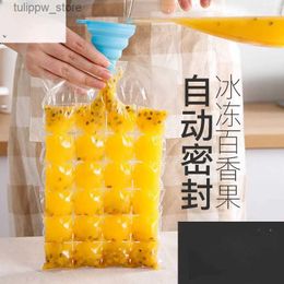 Ice Cream Tools Disposable Ice Pack Summer Self-Sealing Ice Tray Bags Edible Frozen Passion Fruit Artifact Ice Cube Mold Ice Bag L240319