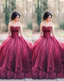 Burgundy Strapless Ball Gown Princess Quinceanera Prom Dresses Lace Bodice Basque Waist Backless Long Evening Gowns Custom2958318