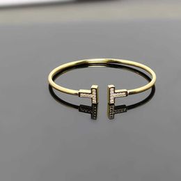 AA Designer Charm Bangle Bracelet TifanT Love V Gold Double T Open Bracelet Letter Diamond Bracelet Plated 18k Rose Gold Small Jewelry Batch 85G9