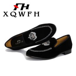 Shoes Men Velvet Loafers Casual Big Size Slipon Shoes Promotion Europe Style Embroidered Black Slippers Driving Moccasins