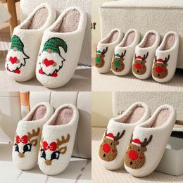 Winter Men's and Women's Slippers Soft and Warm Indoor Cotton Slippers Jascah Designer High Quality Fashion Cartoon Elk Flat Bottom Cotton Slippers GAI