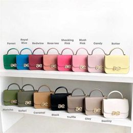 Sell Shoulder Bags Brand Designer Handbags Tote Niche Design Leather Handbag Women Ins Internet Designer Bag 240311