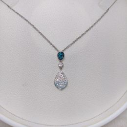 Blaue Diamant-Halskette mit Farbverlauf. Damen-Diamant-Halskette. Legierungs-Halskette. Anna Jueri