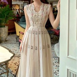 Casual Dresses Spring Summer Lace Embroidery Elegant Dress V-neck Sleeveless Sweet Floral Pleated Heavy Industry Luxury Wedding Women