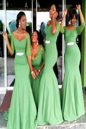 Plus Size emerald green Bridesmaid Dresses With Sequined Half Sleeves Scoop Sheath Elegant Garden Wedding Prom Dresses With Sash A7763515