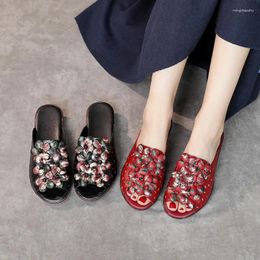 Slippers 2024 Genuine Leather Soft Sole Slope Heel Ethnic Mom Shoes Small Fragmented Flower Hollow Outward Wearing Fish Mouth Slipper