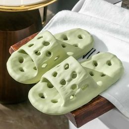 Slippers Waterleaky Bathroom Quick-Drying Shower Slides Hollow Out Indoor Summer Soft Shoes Anti-Slip Flip Flops For Men Women01PUVM H240322