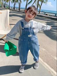 Kids Baby Denim Overalls 2024 Spring Boys Girls Casual Loose Jeans Jumpsuits Suspender Pants 16Y Children Clothing 240307