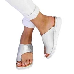 Slippers Womens summer sandals comfortable platform flat shoe sole womens casual soft big toe orthodontic Bunion correction sliderBB6N H240325