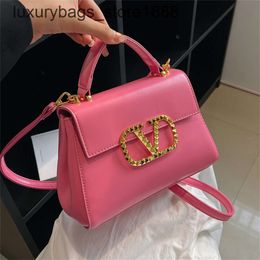 Crossbody Bag Designer Best-selling Brand Women's New Handheld One Shoulder Letter Small Square Bag Fashion Large Capacity Womens Style