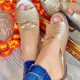 Slippers Slippers 2022 Outdoor Bow Beac Women Fashion Plus Size 43 Bow-knot Flat Comfort Summer Closed Toe Roman Sandal H240327