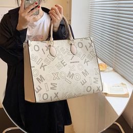 Bucket Bag Designer Hot Sale Large Capacity Tote for Women New High-end Handbag Fashionable and Versatile Letter Commuting