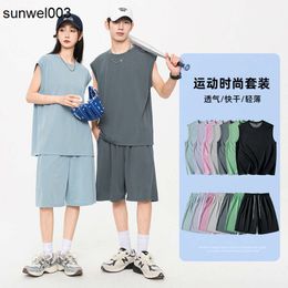 Designer Summer Suit Cool T-shirt Shorts Two-piece Breathable New Ice Silk Products Listed Explosions. 7rr0