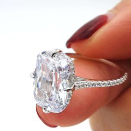 Sparkling Female Promise Ring 925 Sterling Silver 5ct Diamond Wedding Band Rings for Women Bridal Gemstone Jewellery
