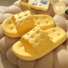 Slippers Woman Home Summer Beach biscuit simplicity cute funny Kaii comfy soft anti-slip indoor outdoor EVA Floor Sandals 202401B2A8 H240322