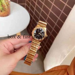 m e g a Watches Wristwatch Luxury Designer Watch o Women's Temperament Light Minority Ins Simple Fashion Trend montredel