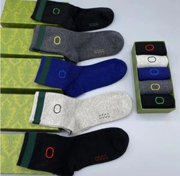 Мужские носки Socks Season 6 Skateboard Письмо модные буквы печатные носки Sports Sock Socks Hip Hop Sport Emelcodery Unisex Nocks Socks Nock Designer Tffkfylf