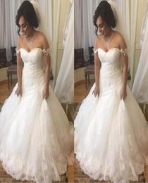 2020 Cheap Full Lace A Line Wedding Dresses Bateau Capped Sleeves Illusion Back with Chiffon Train Court Train Elegant Beach Brida9909042