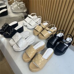 Sommer Dicker Boden Offene Zehensandalen Hausschuhe Slingback Metallschnalle Echtes Leder Damen Einfarbige Plateausandalen Damen High Heel Outdoor Urlaub Plaid